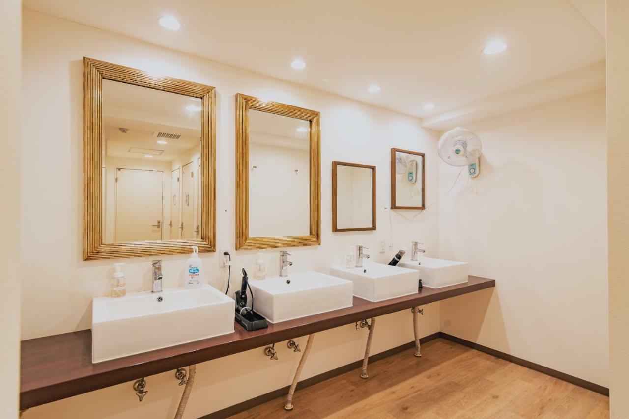 Albergue Ark Namba Osaka
